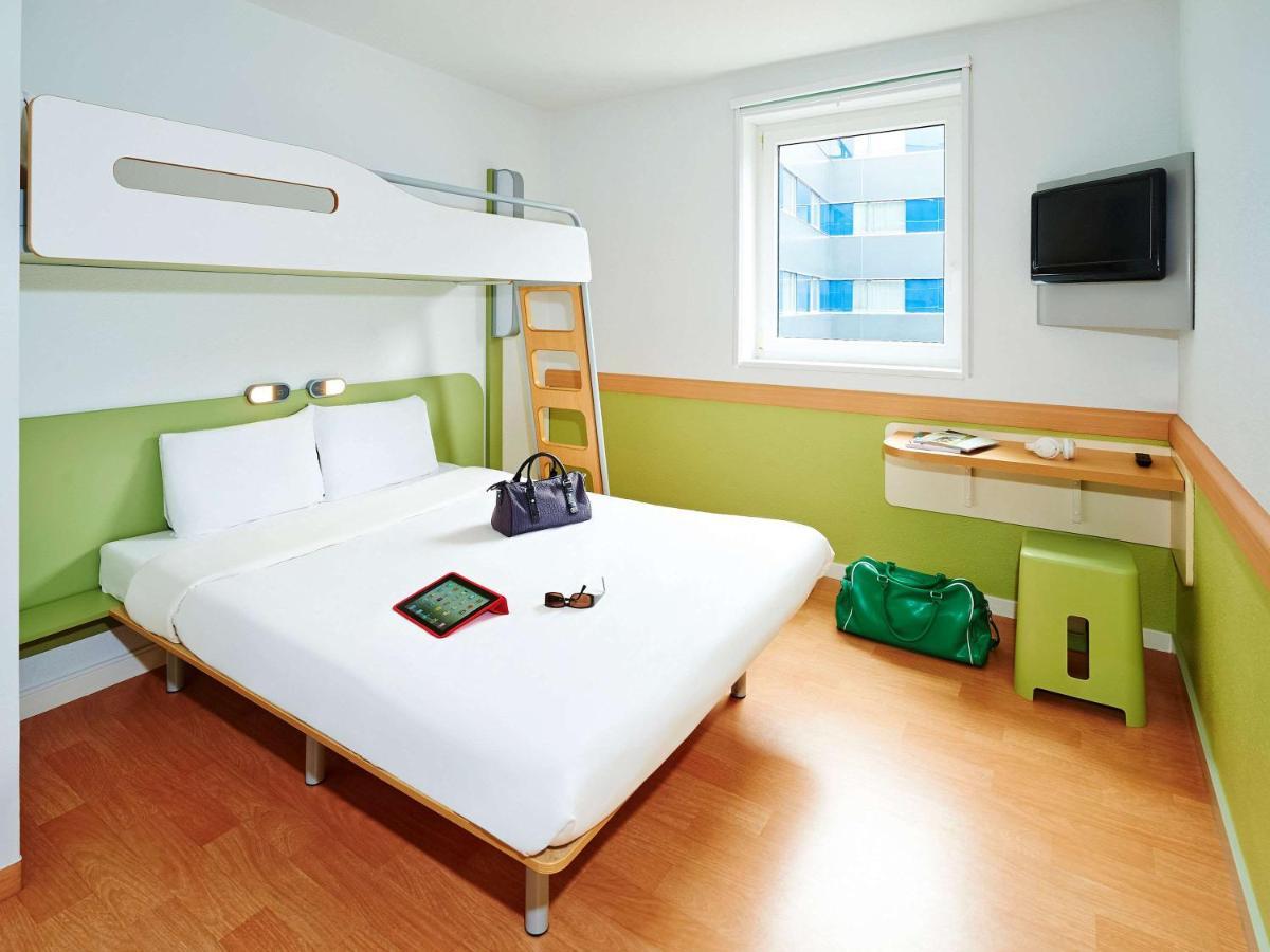 Hotel Ibis Budget Lyon Sud Saint-Fons A7 Екстер'єр фото