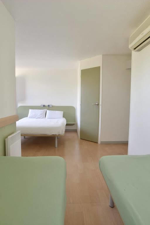 Hotel Ibis Budget Lyon Sud Saint-Fons A7 Екстер'єр фото